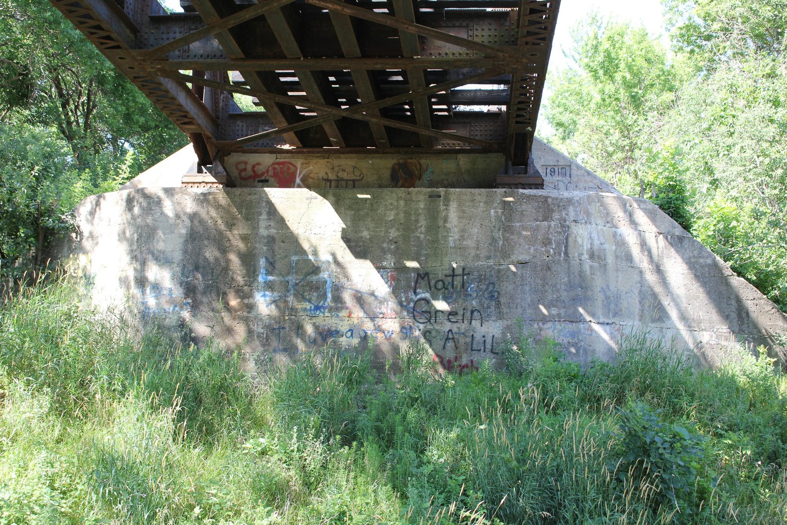 North abutment